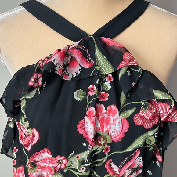 🌟HOST PICK🌟 Beautiful like new floral Express mini dress - Picture 4 of 7